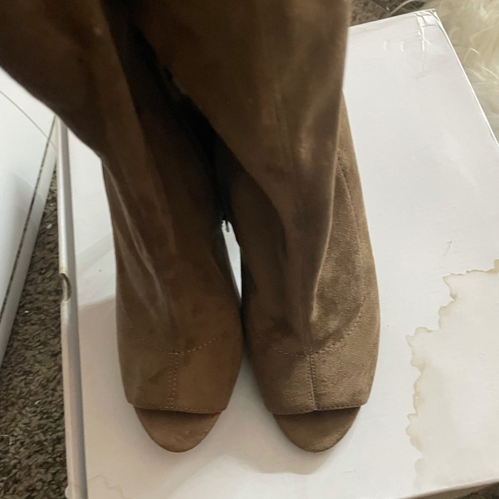 Eliliana Taupe Booties